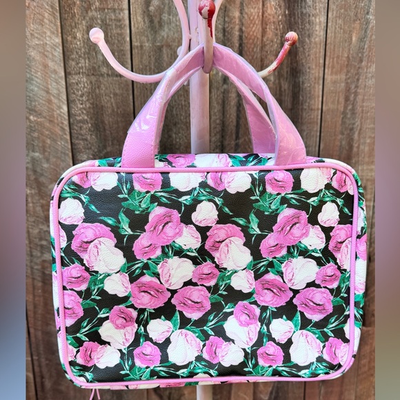 Betsey Johnson Roses Bow Cosmetic Weekender - Picture 7 of 9